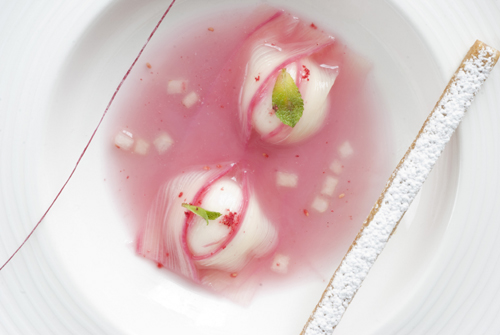 Alta pasticceria a Il Luogo di Aimo e Nadia