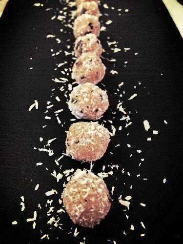 Palline di fegato di rana pescatrice e cioccolato bianco (Fabrizio Ferrari Al Porticciolo 84)